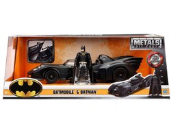 Batman Diecast Model 1/24 1989 Batmobile with Figure