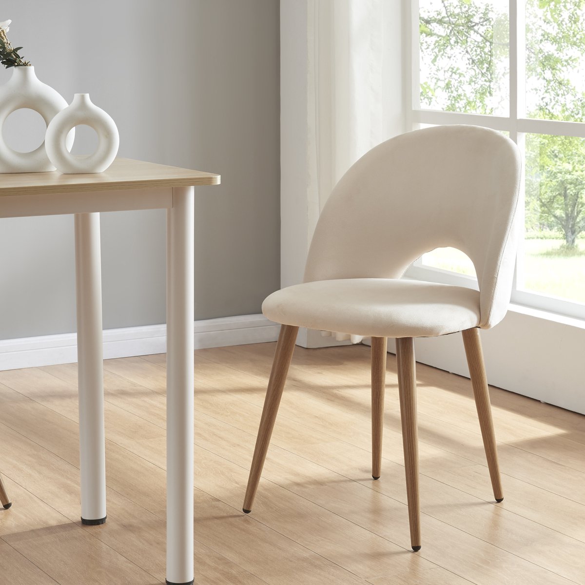 Eetkamerstoelen Karijo set van 2 fluweel 77x50x55 cm beige en houtkleurig [en.casa]