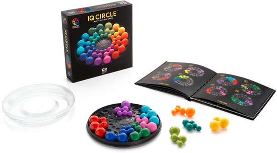 IQ Circle spel, inclusief spelbord met gekleurde stukken, losse stukken, een deksel en een open boek met opdrachten.