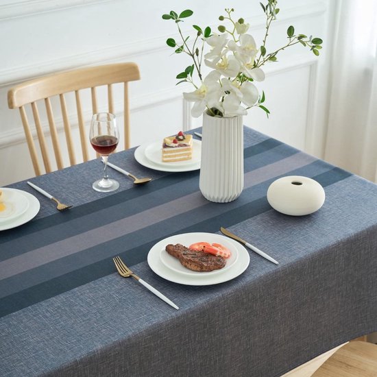 Laura Ashley Decoratief tafelkleed, kreuk- en vlekbestendig, morsbestendig, waterafstotend, onderhoudsvriendelijk, wasbaar polyesterweefsel voor eetkamer, keuken, vakantie en feest, 152 x 259 cm