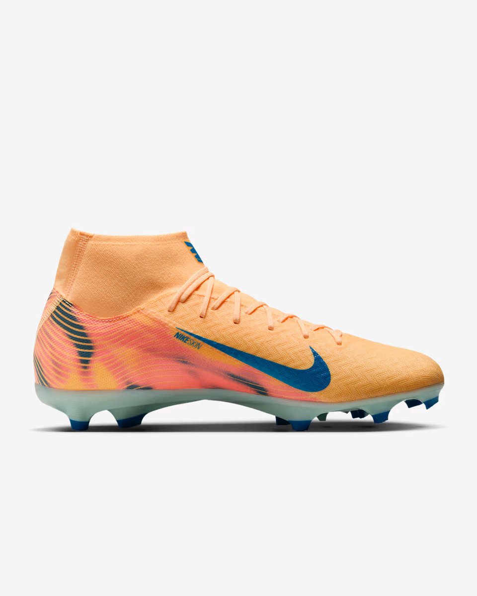Nike Mercurial Superfly 10 voetbalschoenen in oranje, maat 44.5, met verbeterde Air Zoom unit voor extra snelheid.