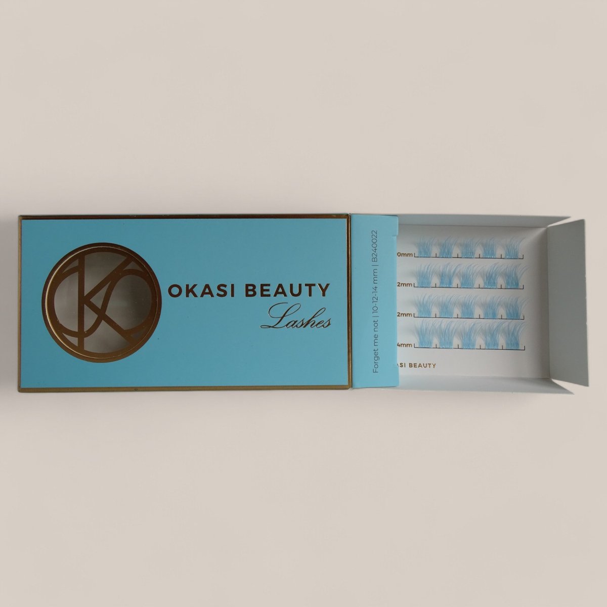 Okasi Beauty - Forget Me Not - Premium Color Lashes - 40 blauwe wimperplukjes cluster DIY Wimper segmenten - Mix lengte 10-12-14 mm - Ultradunne wimperband - DIY wimperextensions - Party, Halloween & Festival Look