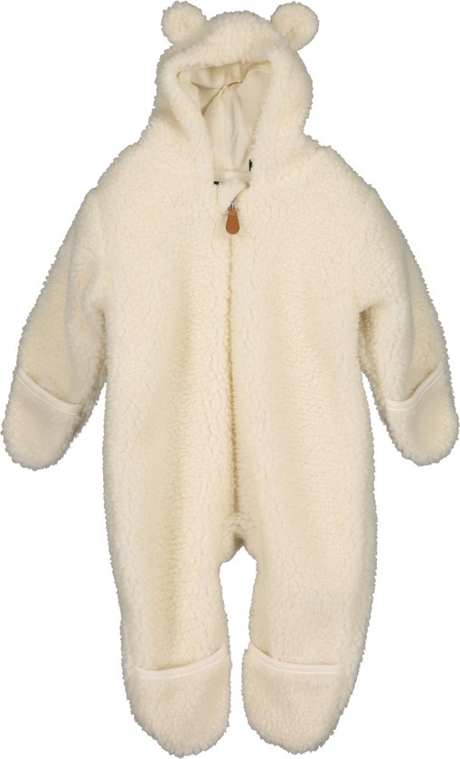 Crèmekleurig, teddy gebreid buitenpak met capuchon met berenoortjes, lange mouwen en voetjes. Rits met bruin label.
