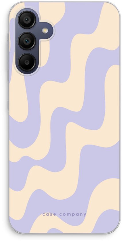 Doorzichtig hoesje met een golvend patroon in paars en beige.