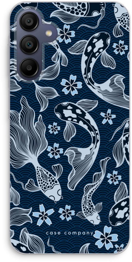 Een donkerblauw hoesje met een patroon van witte vissen en bloesems in Japanse stijl.