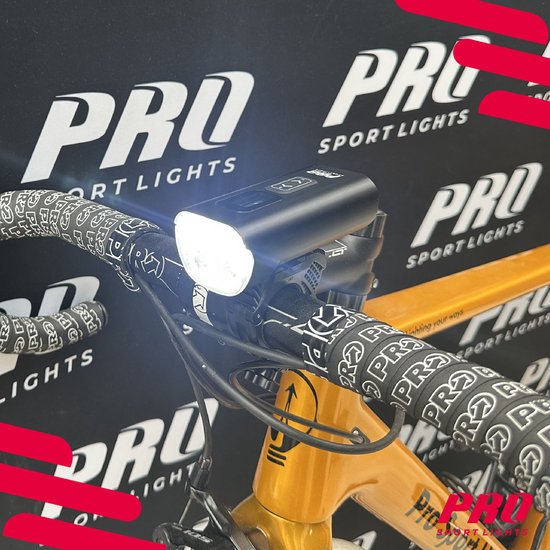 Voorlicht Fietsverlichting 2200 Lumen USB Oplaadbaar Koplamp - Racefiets/MTB LED Fietslamp — afbeelding 2