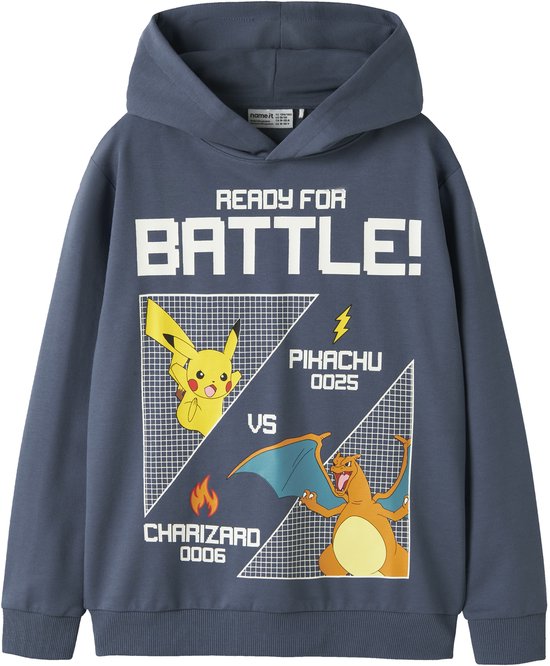 Blauwe hoodie met 'Ready for Battle!' en Pikachu versus Charizard print.