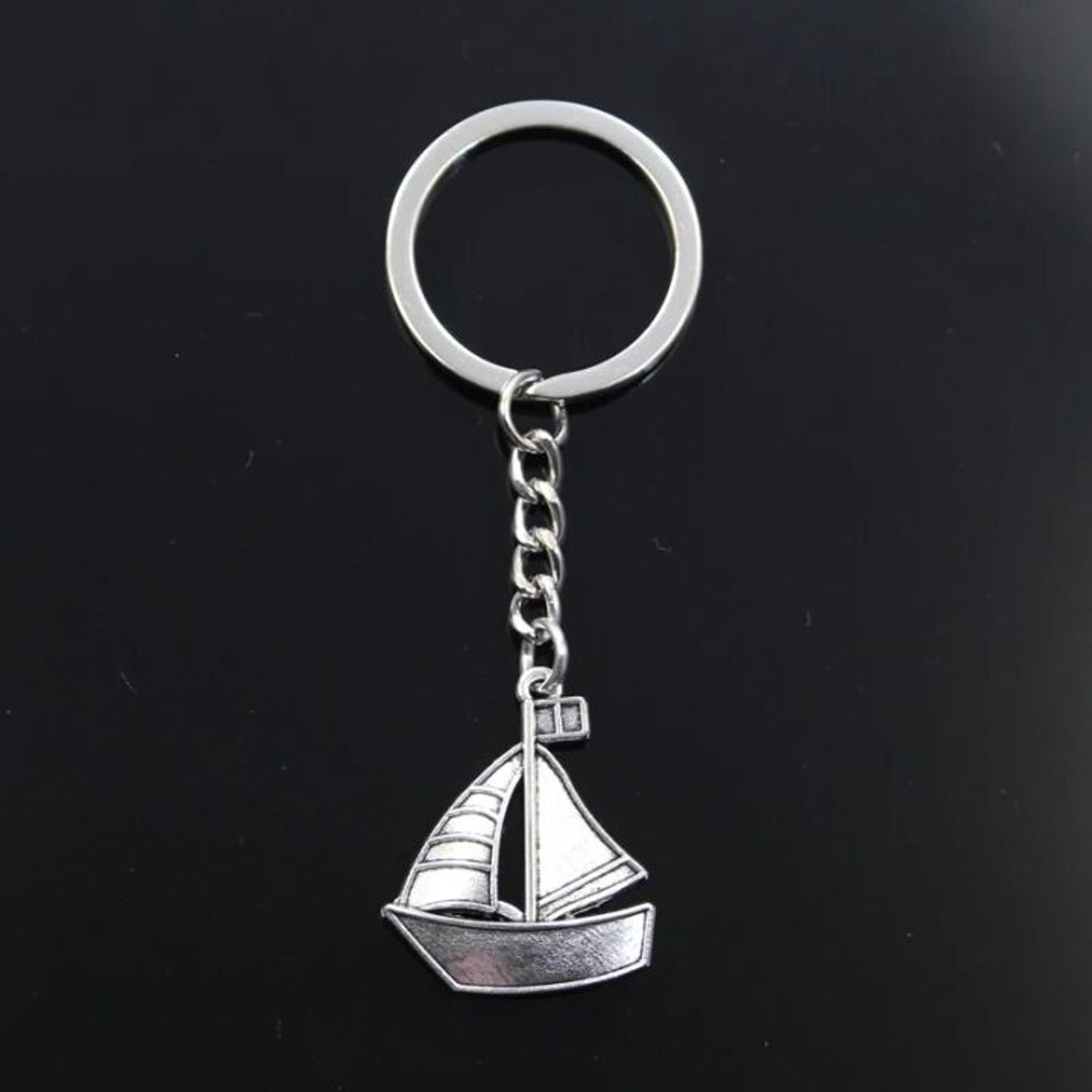 Jonyx - Sleutelhanger - Zeilboot - Zeilen - Bootje - Nautisch - Metaal - Zilverkleurig