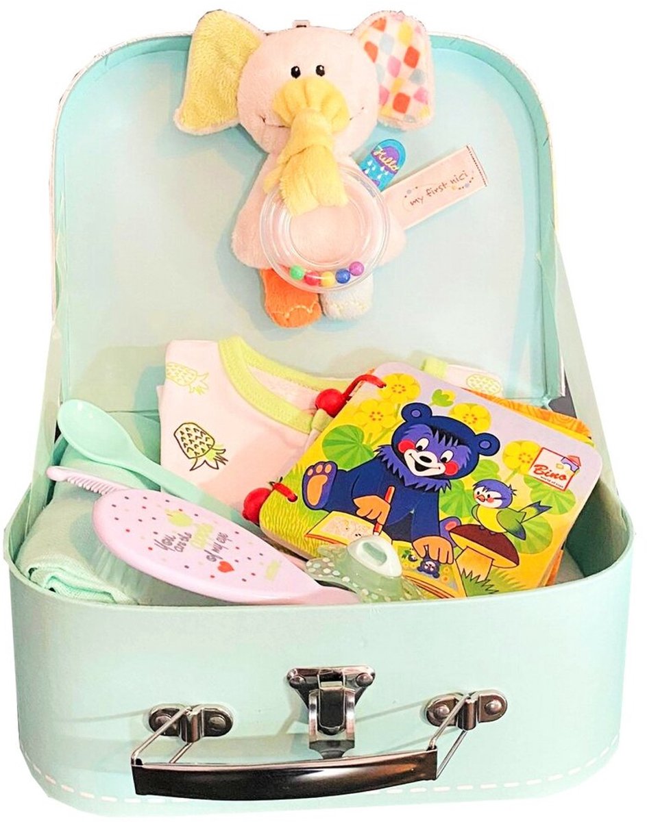 Koffertje gevuld met baby artikelen - Mint groene kleur - 25cm.