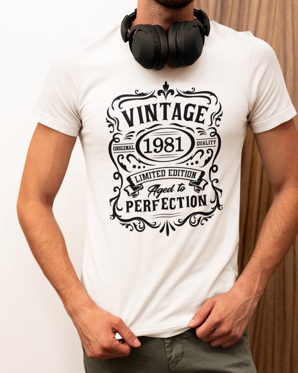 1981 Jaar Wit T-shirt Heren - Maat L - Vintage Aged To Perfection - Verjaardag Cadeau Mannen - Limited Edition