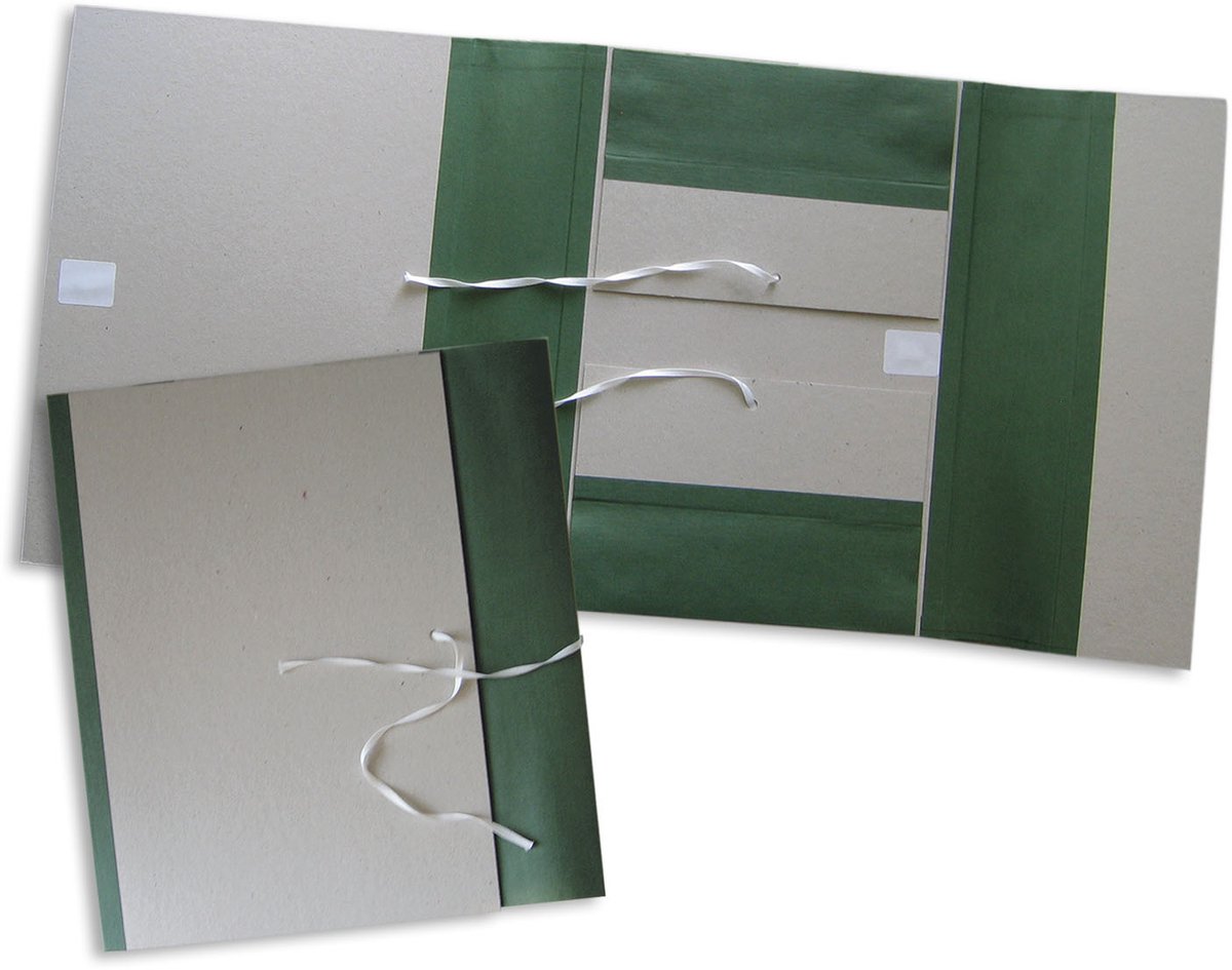A4 Dossier met brede rug (8 cm), Geltex verstevigd, sluiting met lint