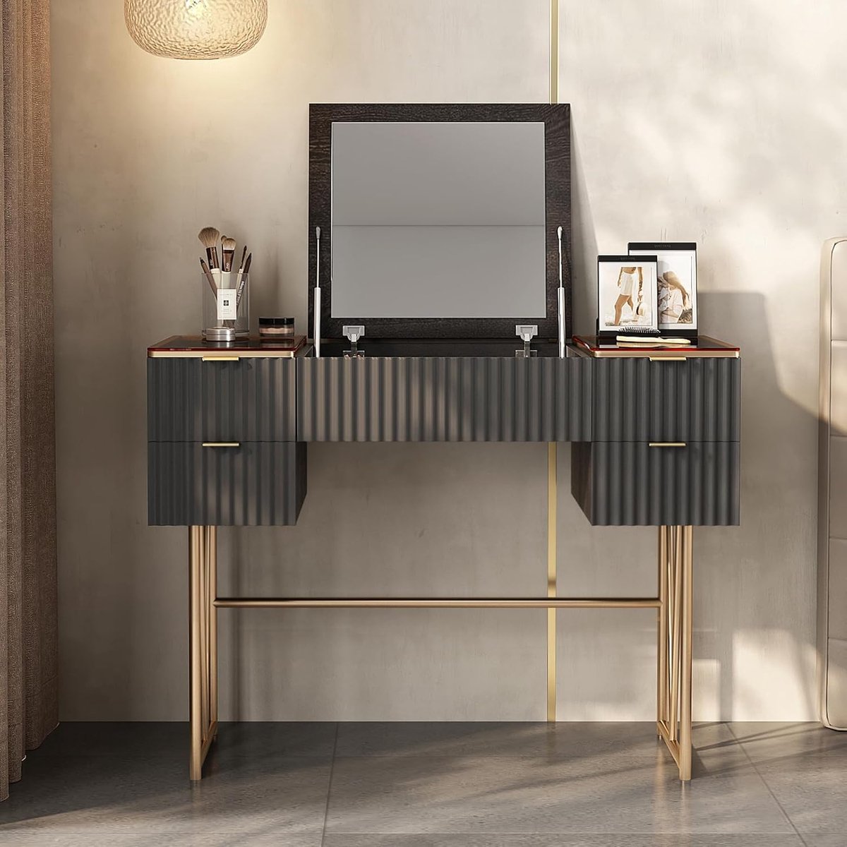 Luxe kaptafel met opklapbaar bovenblad en kruk – 99 cm breed – Zwartbruin – Moderne kaptafel met opklapbare spiegel, 4 lades en verborgen opbergvak – Kaptafel en bureau in één – Hoogwaardig E1-houtcomposietpaneel, HomeByNicole