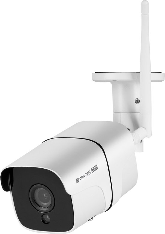 Witte C40 beveiligingscamera aan een plafondbeugel op een zwarte achtergrond.