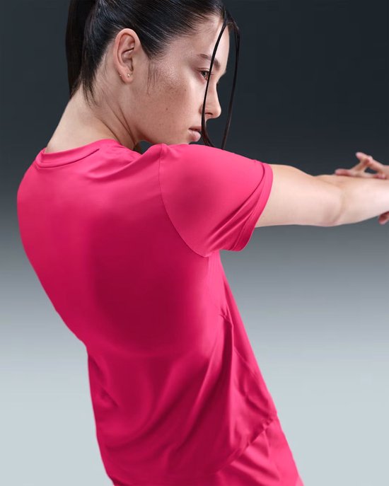 NIKE - One Classic Dri-Fit SH - T-shirt d'entraînement à manches courtes pour femme - Rouge
