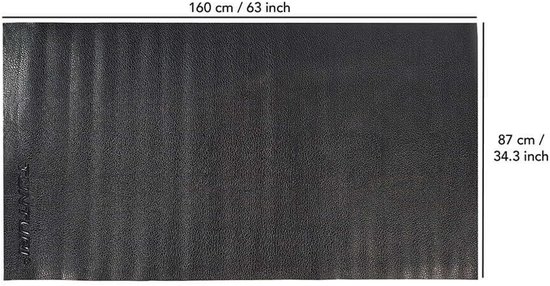 Zwarte fitnessmat van 160 cm bij 87 cm met Tunturi logo. Textuur voelt ruw aan.