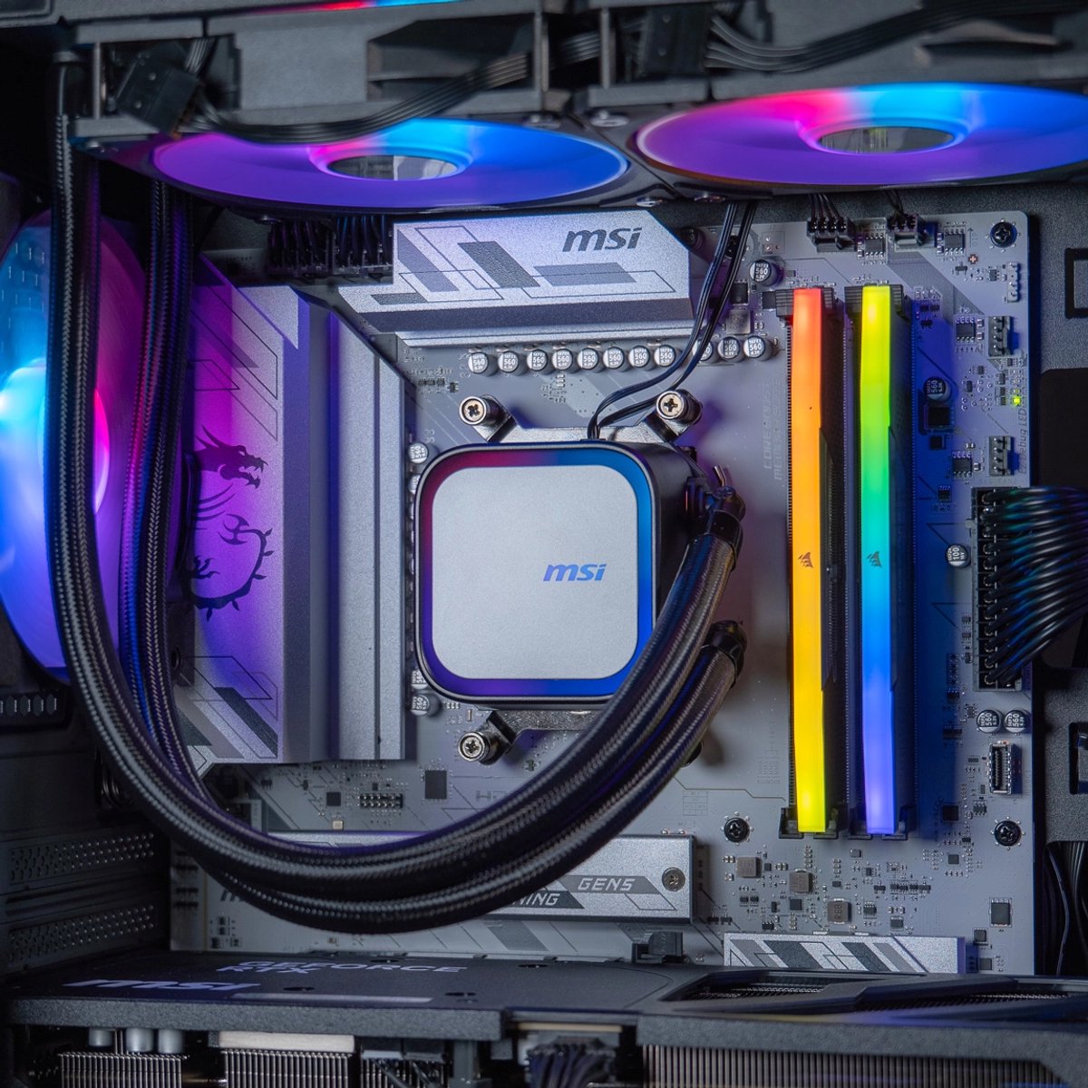 FlowUP Gaming PC Ryzen 7 9700X - NVIDIA RTX 5070 Ti 16GB - afbeelding 3