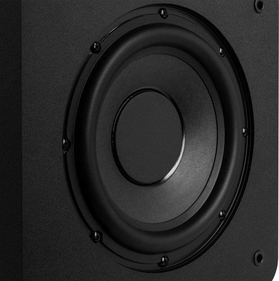 Detail van de 8-inch woofer van de zwarte Audizio subwoofer.