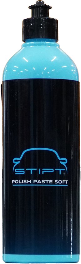 Een zwarte fles Stipt Polish Paste Soft met lichtblauwe doppen op een witte achtergrond.