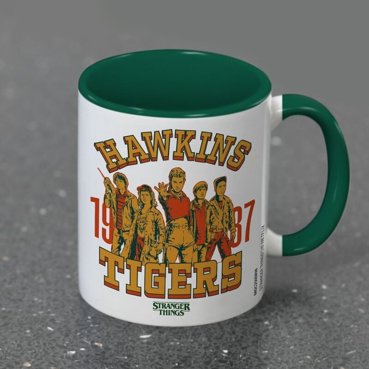 Stranger Things Hawkins Tigers Unisex Kop - meerkleurig - Standard