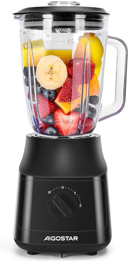 Zwarte Aigostar blender met glazen kan gevuld met veelkleurig vers fruit, op een witte achtergrond.