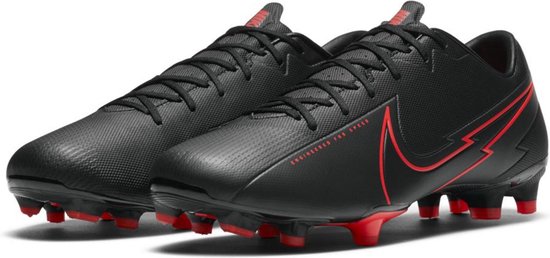 Nike Nike Mercurial Vapor 13 Academy Sportschoenen - Maat 42.5 - Mannen - zwart/rood bol.com