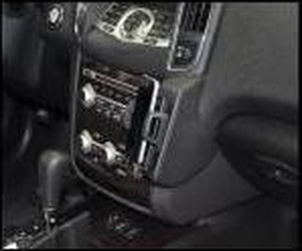 Houder - Nissan Maxima + USA 2009-2015 Kleur: Zwart