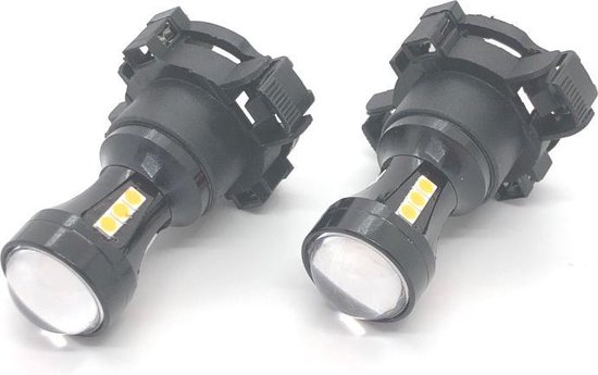 Twee oranje PY24W 5200s LED knipperlichten met canbus, witte behuizing en doorzichtige lens.