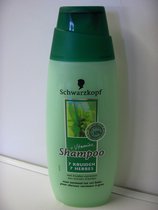 Schwarzkopf 7 kruiden Shampoo 300 ml ( set van 6 stuks )