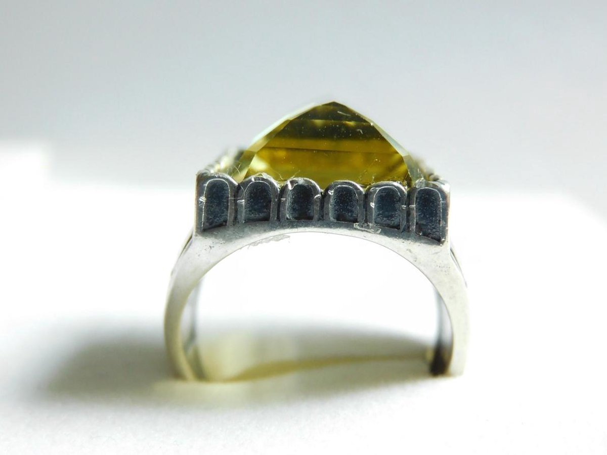 Exclusieve grote zilveren ring met Citrine