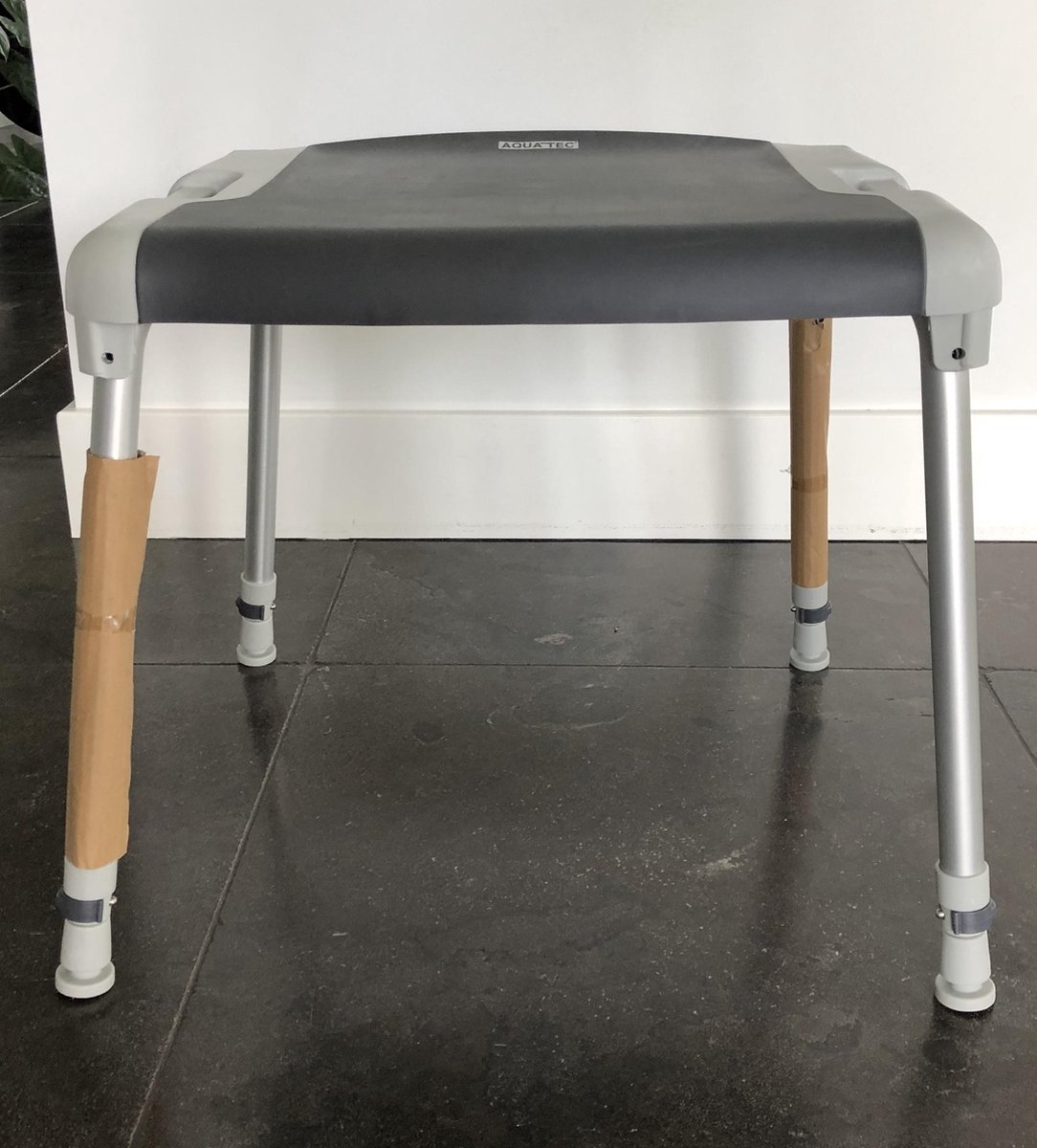 Douchestoel / Douchekruk Invacare Aquatec, frame staal