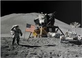 Astronaut salutes beside U.S. flag (maanlanding) - Foto op Forex - 40 x 30 cm