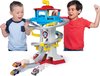 foto van PAW Patrol, True Metal Adventure Bay Rescue Way-speelset met twee exclusieve voertuigen, schaal 1:55