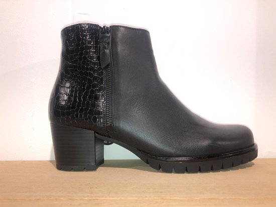 Gabor Comfort enkellaarsjes zwart Maat 38.5 Gabor Comfort enkellaarsjes zwart Maat 38.5