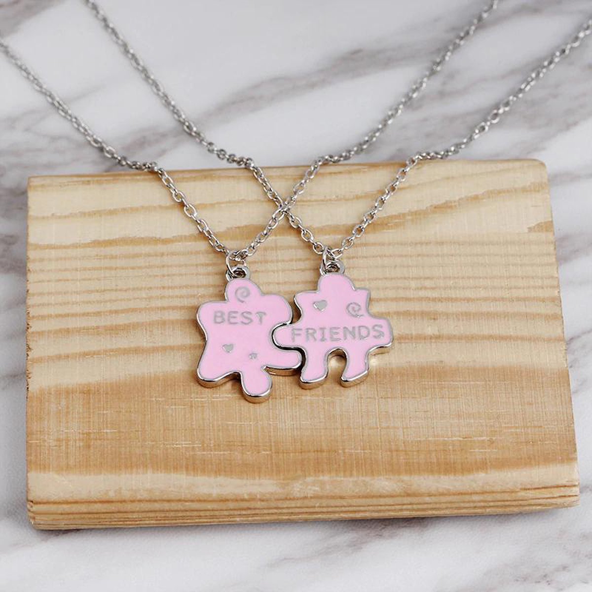 kasey-vriendschapsketting-bff-ketting-voor-2-puzzelstukjes-roze