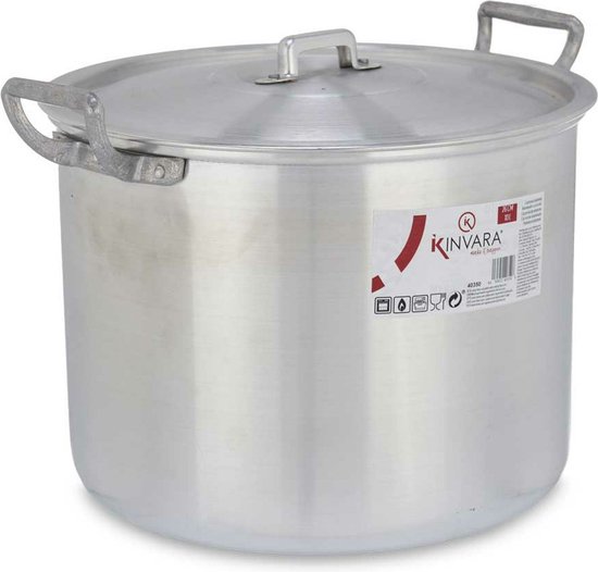 Aluminium soeppan van 10 liter met deksel en rechte handvatten. Etiket met productinformatie.