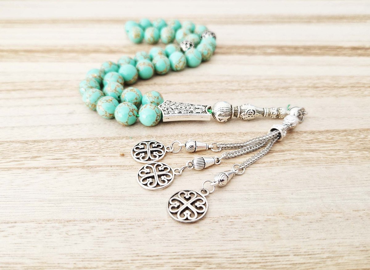 Handgemaakte tesbih "tasbih" natuursteen "Groen howliet gesponnen goud" - Aantal kralen 33 - Diameter kralen 10 MM - met metaal tassel "model 7" - Een mooi cadeau-idee