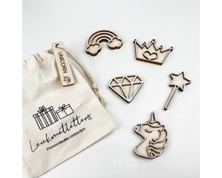 foto van Stempel - Vultray- zand - Unicorn - Speelbak - Sensorisch - Speelrijst - Montessori - Open ended