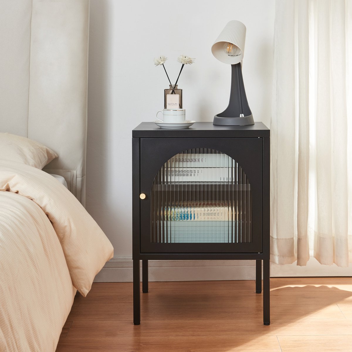 en.casa Nachtkastje Karlskrona 60x42,5x40 cm zwart mat [en.casa] zwart, mat