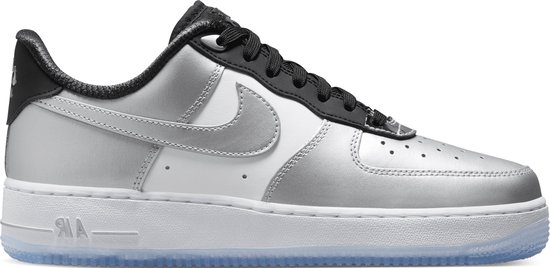 Nike Air Force 1' 07 Maat 38 Dames Sneakers Zilver/Zwart/Wit