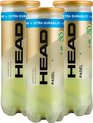 Drie blikken HEAD Padel Pro S+ padelballen. De blikken zijn goud en wit met zwarte tekst en de groene padelballen zijn zichtbaar.