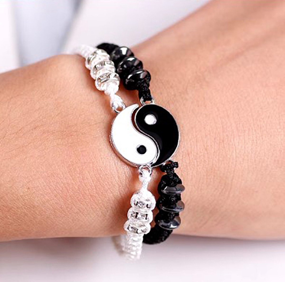 Actie4you® - Vriendschapsarmband Yin Yang - 16 tot 23 cm - zwart wit – Koppel armband - Armband