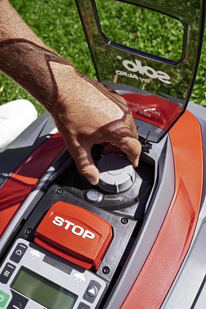 Afbeelding 2 van Solo By Al-Ko Robotmaaier 822W