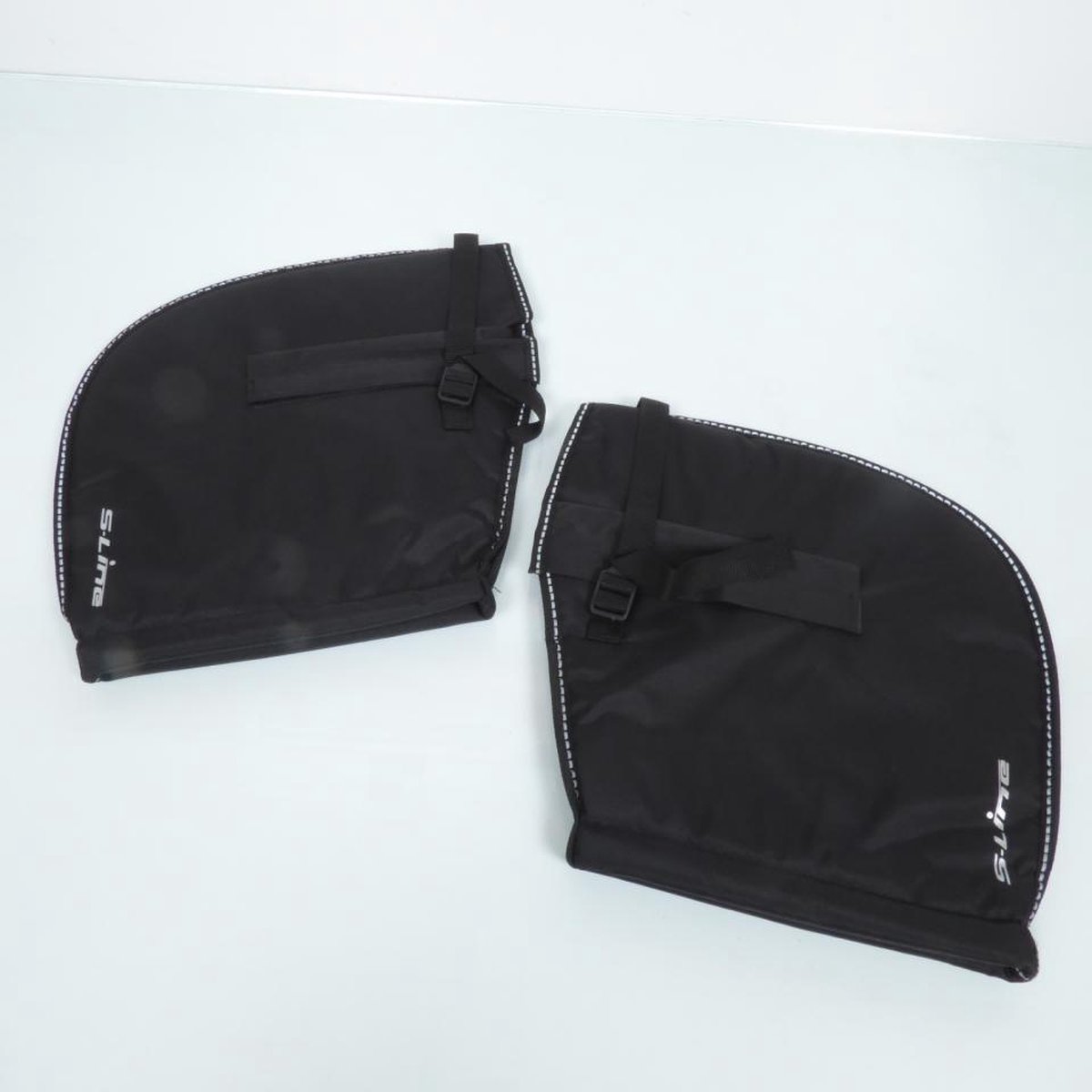 Paar zwarte S-Line winterhoezen voor scooterstuur motorbike quad Nieuw