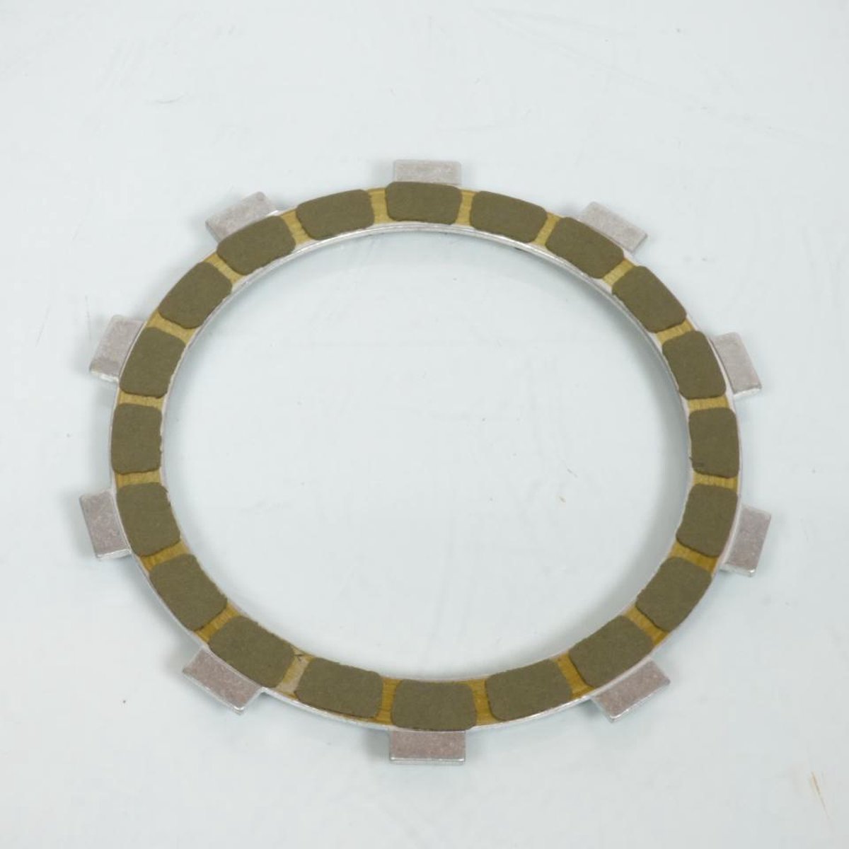 Disque d embrayage garnis Barnett pour moto Yamaha 175 IT 1977-1983 301-90-10006 Neuf