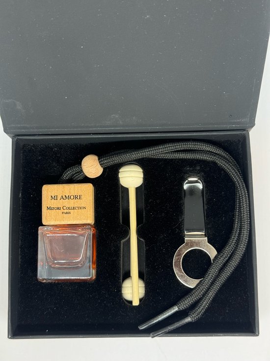 Mi Amore - Mizori Collection - Luxe Auto Geurverfrisser- Autoparfum - Auto parfum diffuser - Auto aroma - Car perfume - Luchtverfrisser auto - Parfum auto - Auto accessoires