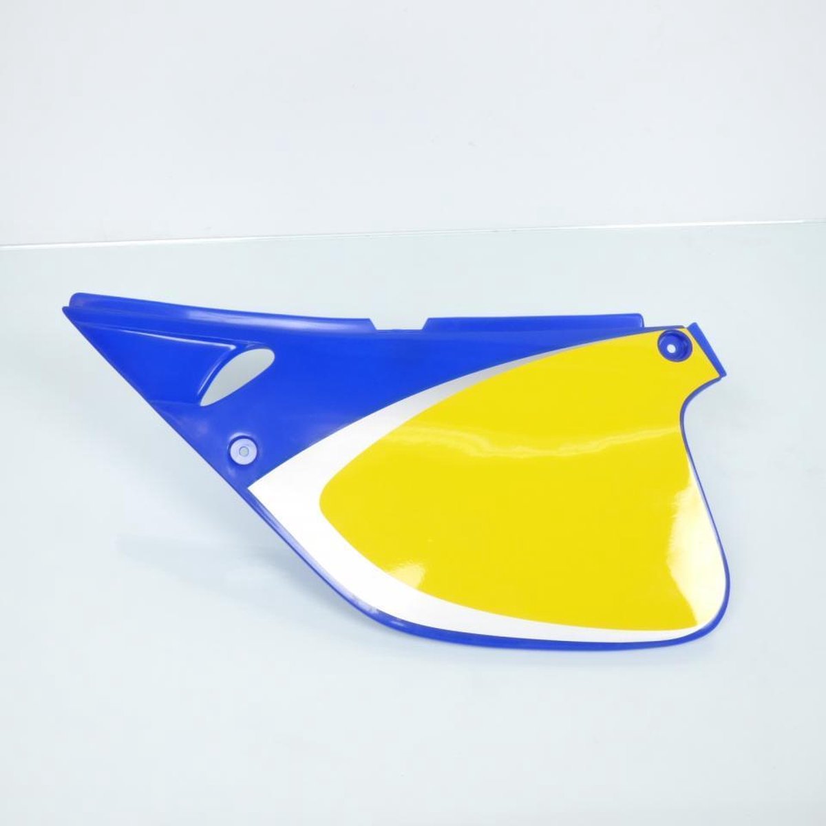 origineel linker zijpaneel voor rieju 50 rr motor 1998 tot 2004 0/000.570.2180 / 570.1030 blauw nieuw