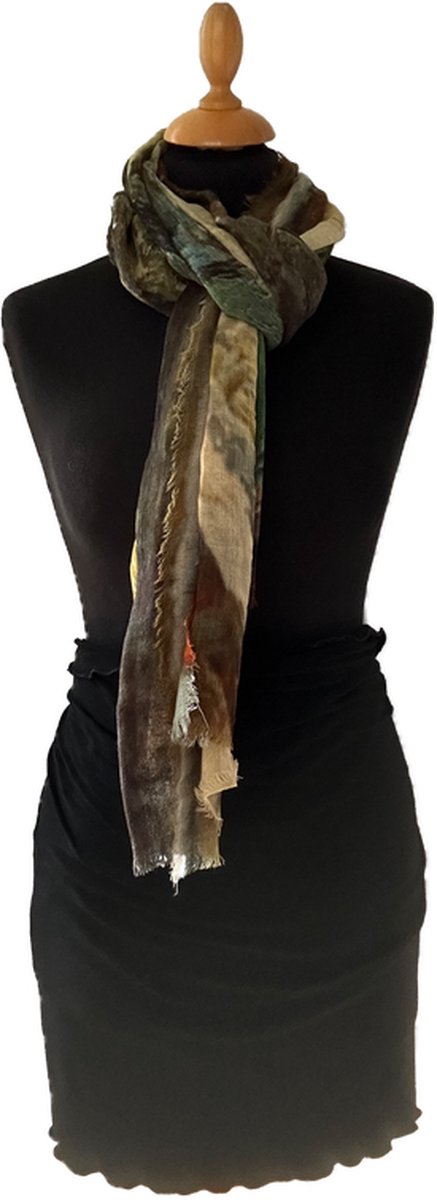 HIGHFIELD SHAWL DESSIN “HUIS”100% MERINO WOL, 70CM X 180CM. KLEUR OCRE/BLUE/GREEN