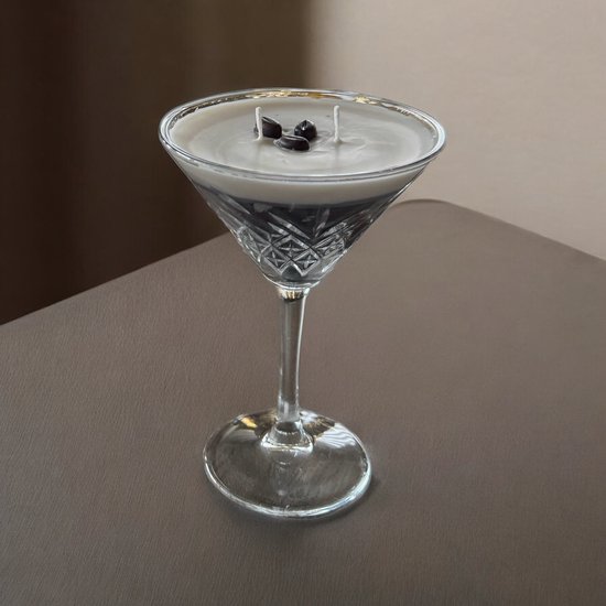 Espresso Martini kaars | Koffie kaars| liefhebbers van espresso | martini | espresso lovers | cadeau | kerstcadeau | cadeau idee | origineel cadeau