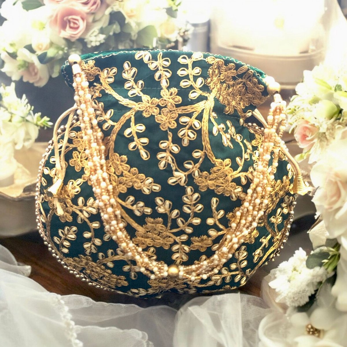Dames Handtas- Vedantan -Katoensilk - 22 x 22 cm - Kleurrijk - Gouden borduurwerk - Partij, Prom, Banket, Bruiloft - Feesten - Festival - Schattige - Avondtasje - PartyBag - Donkergroen