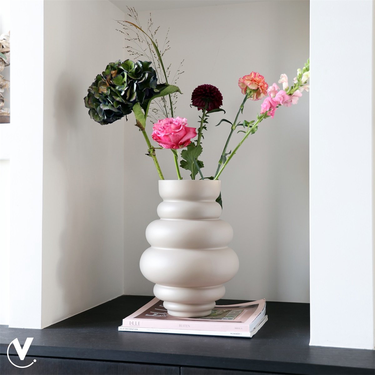Vase The World Vaas - Ivory vaas Maputo - glas - Medium - Ø22 x H30 cm Ivory mat